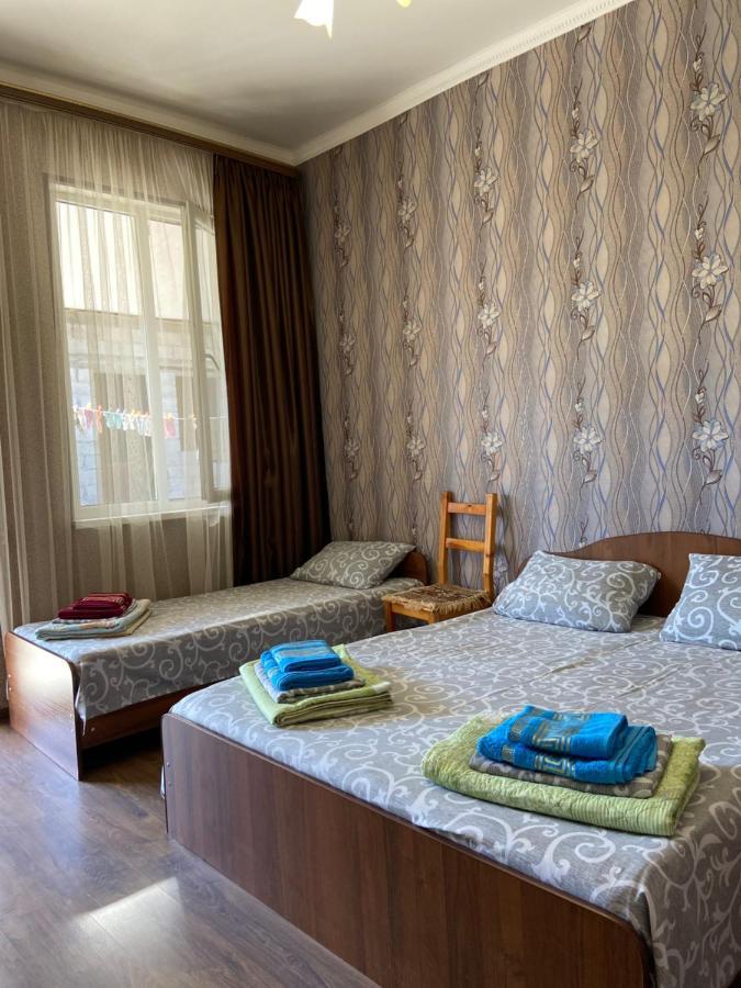 Уютный Дворик Sukhumi Exterior foto